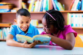 Kinderen aan het lezen
